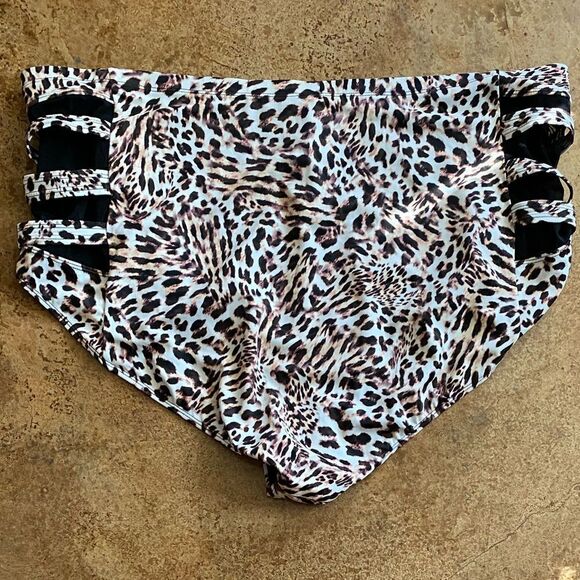 Torrid leopard‎ PRINT LADDER MESH HIGH WAIST SWIM BOTTOM - Picture 5 of 6